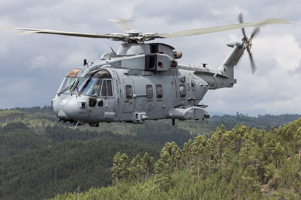 Royal-Navy-Equipment-Commando-By-Air-02-Commando-Merlin-MK4 A Merlin MK4 of 846 NAS flying over countryside