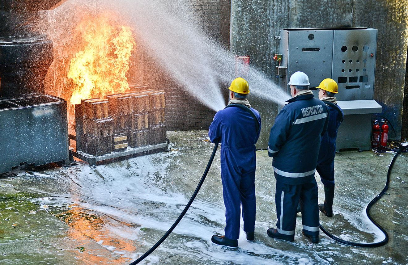 Royal-Navy-Bases-and-Stations-HMS Raleigh-07-survival Royal Marines conduct Embarked Forces Course