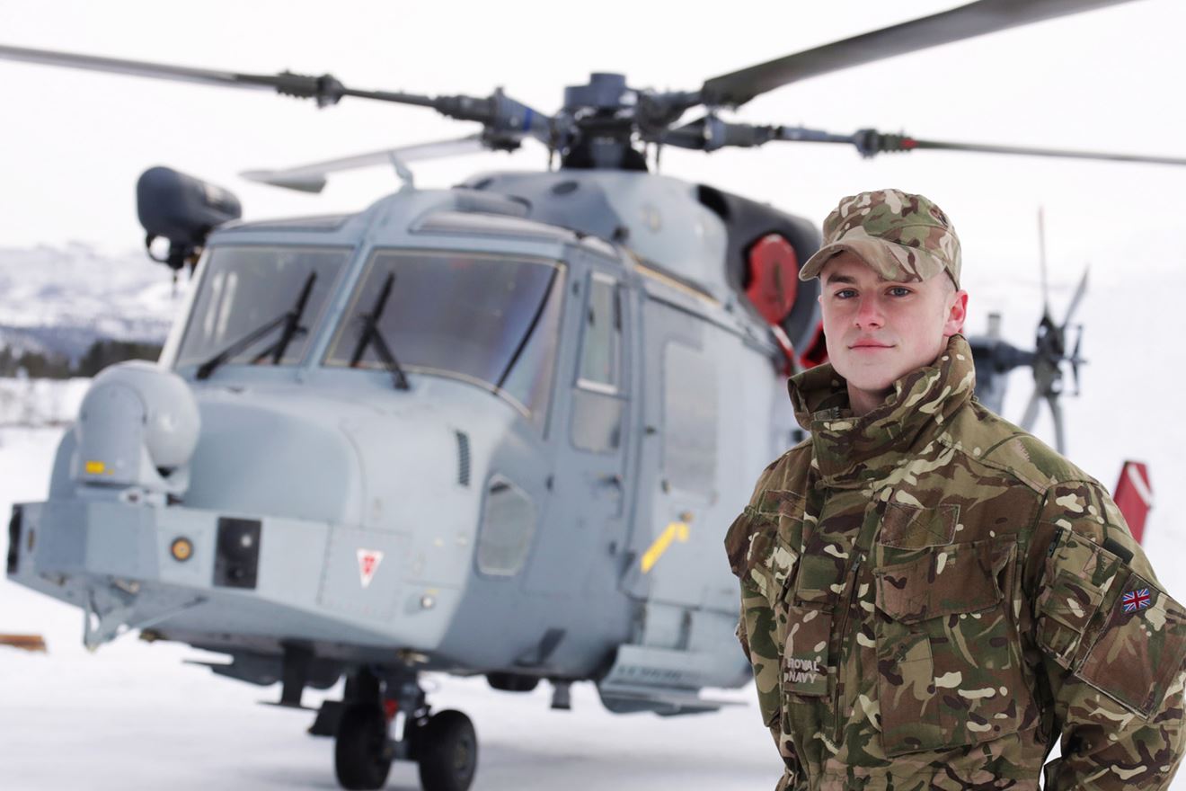 AET Harry Sheeran, of 847 NAS