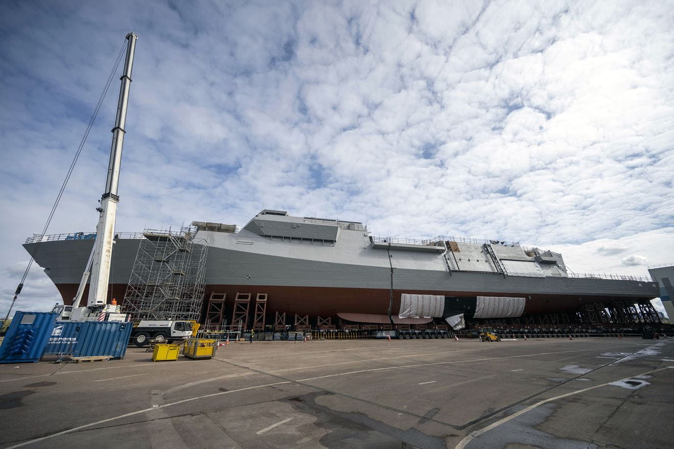 HMS Glasgow almost joined at Govan HMS Glasgow almost joined at Govan