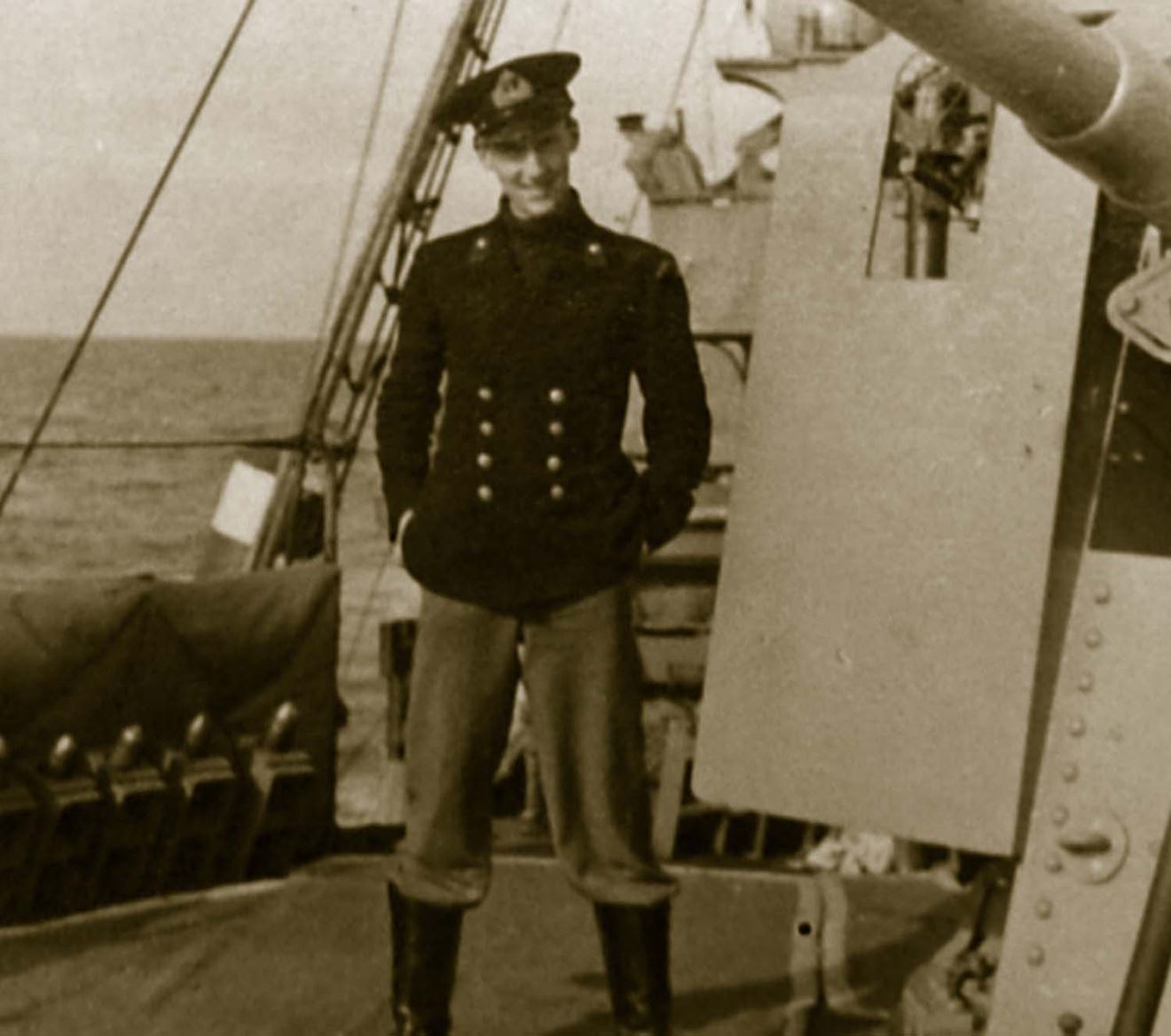 Submariner Jim pointed the way to D-Day landings