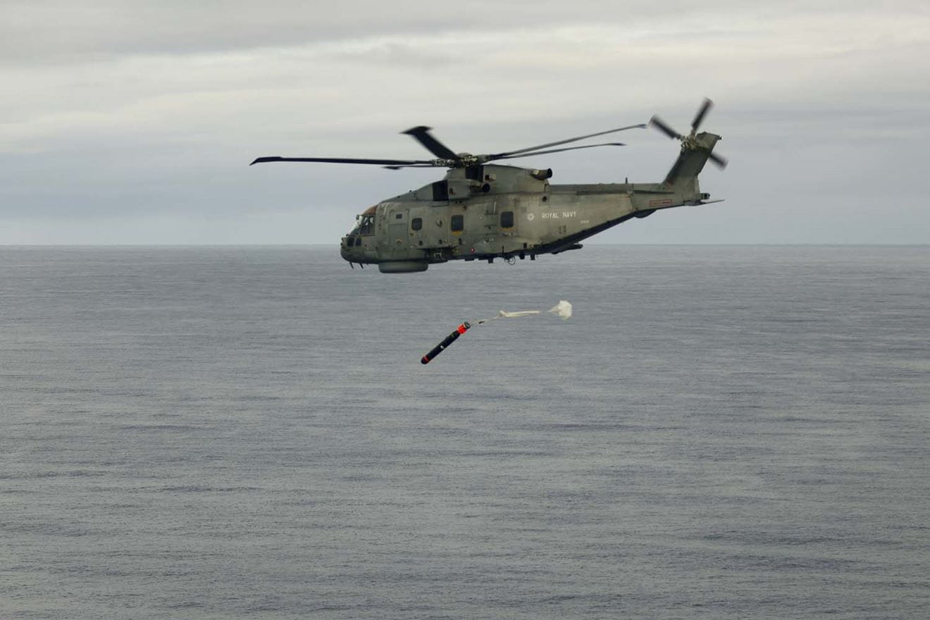 Merlin Mk2 launched Stingray Training Variant Torpedos