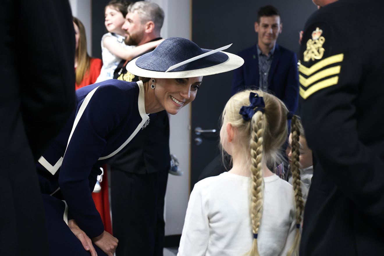 HRH The Princess of Wales meets the family of one of HMS Glasgow's senior ratings HRH The Princess of Wales meets the family of one of HMS Glasgow's senior ratings