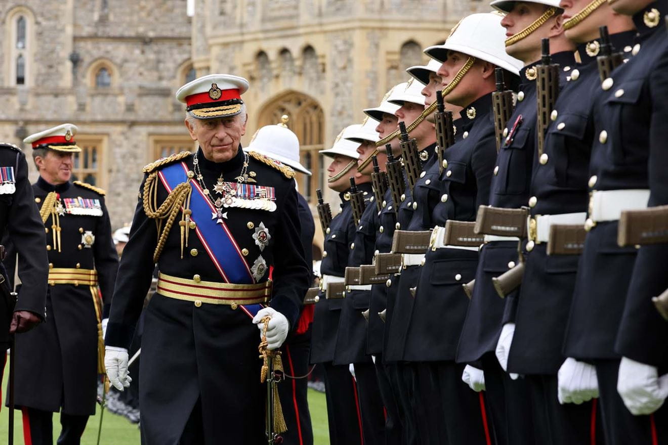 His Majesty The King inspects the guard