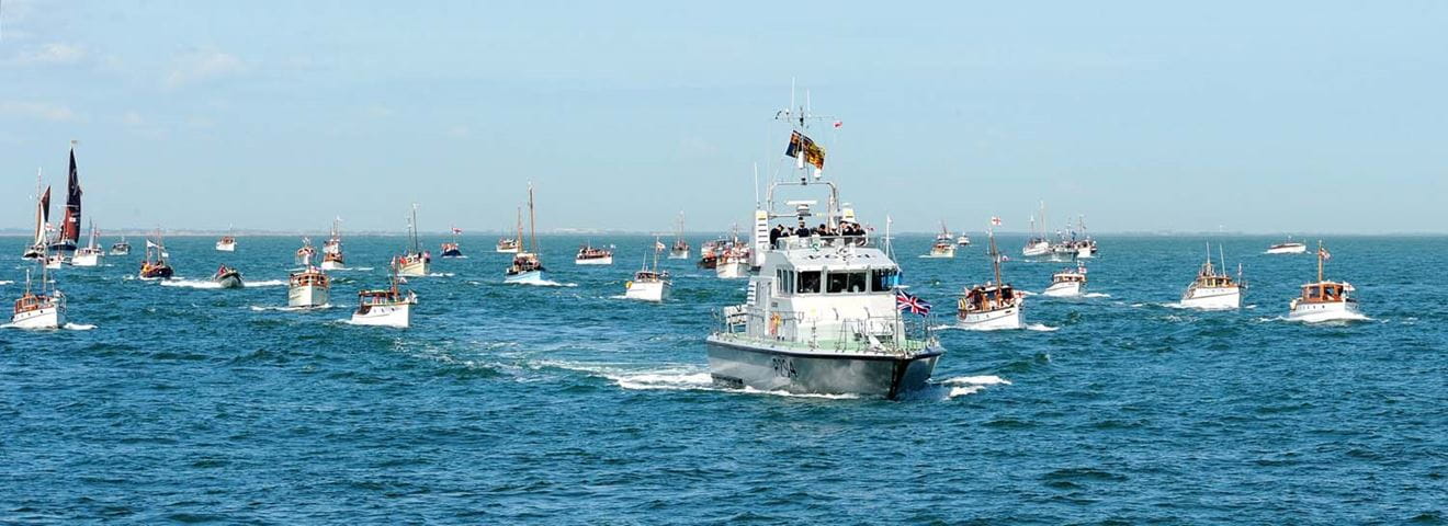 The flotilla escorted by a P2000 in 2015