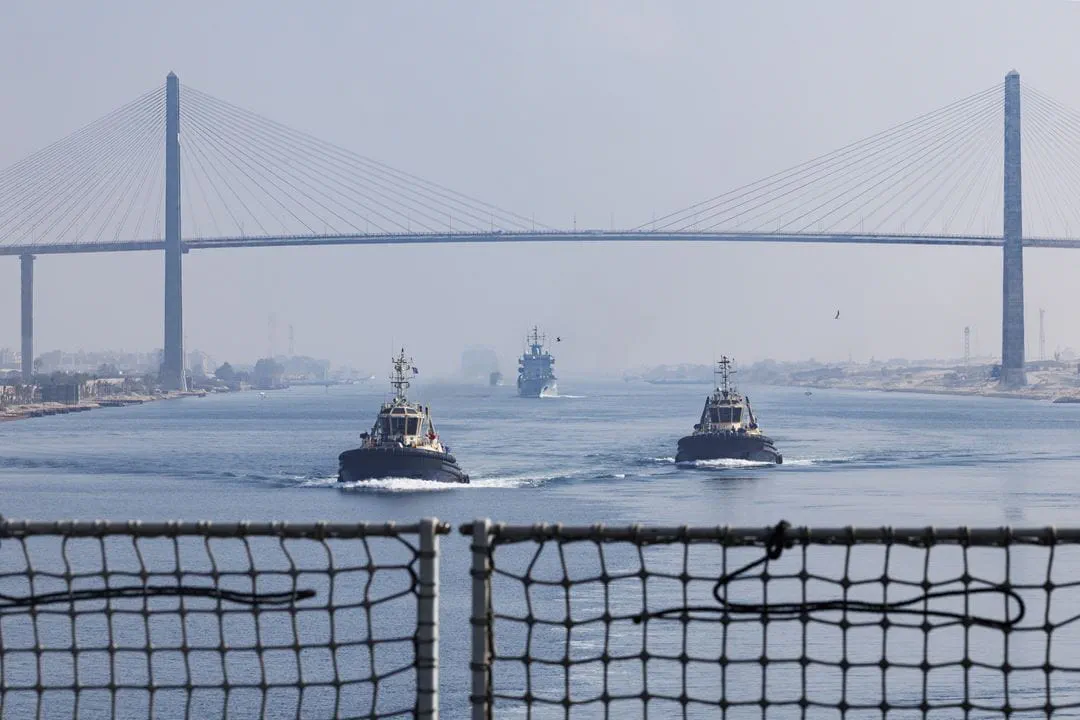 Naval Mine Exploding RFA Lyme Bay arrives in the Middle East for potential Strait of Hormuz ...