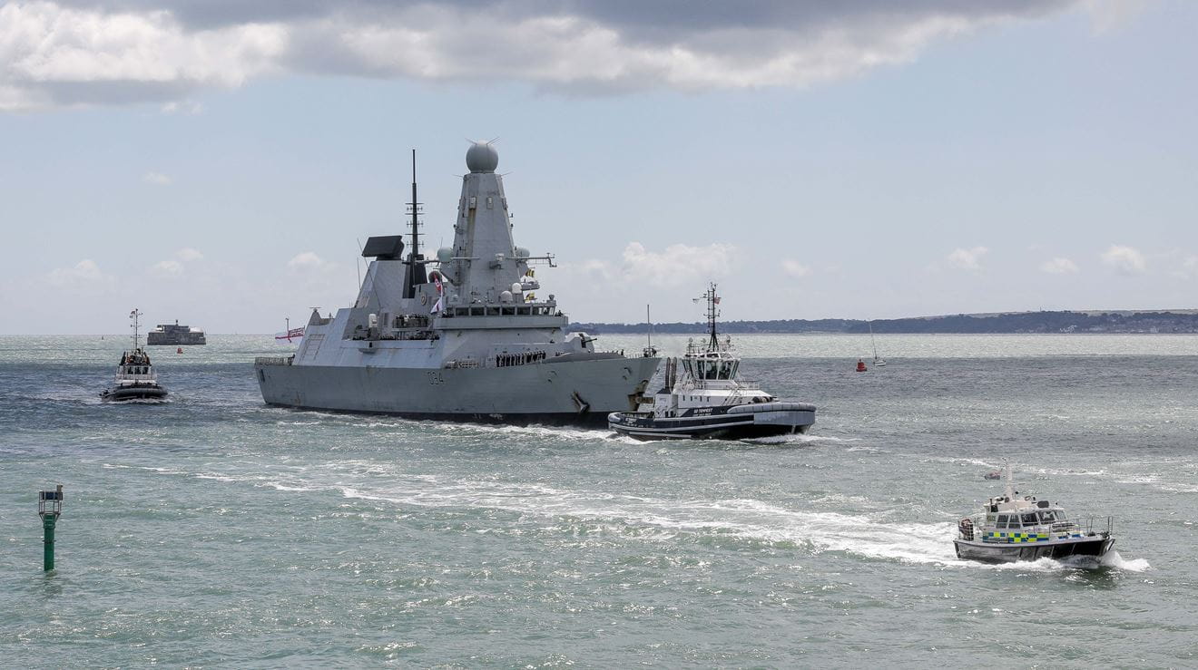 HMS Diamond returns to Portsmouth after historic front-line mission