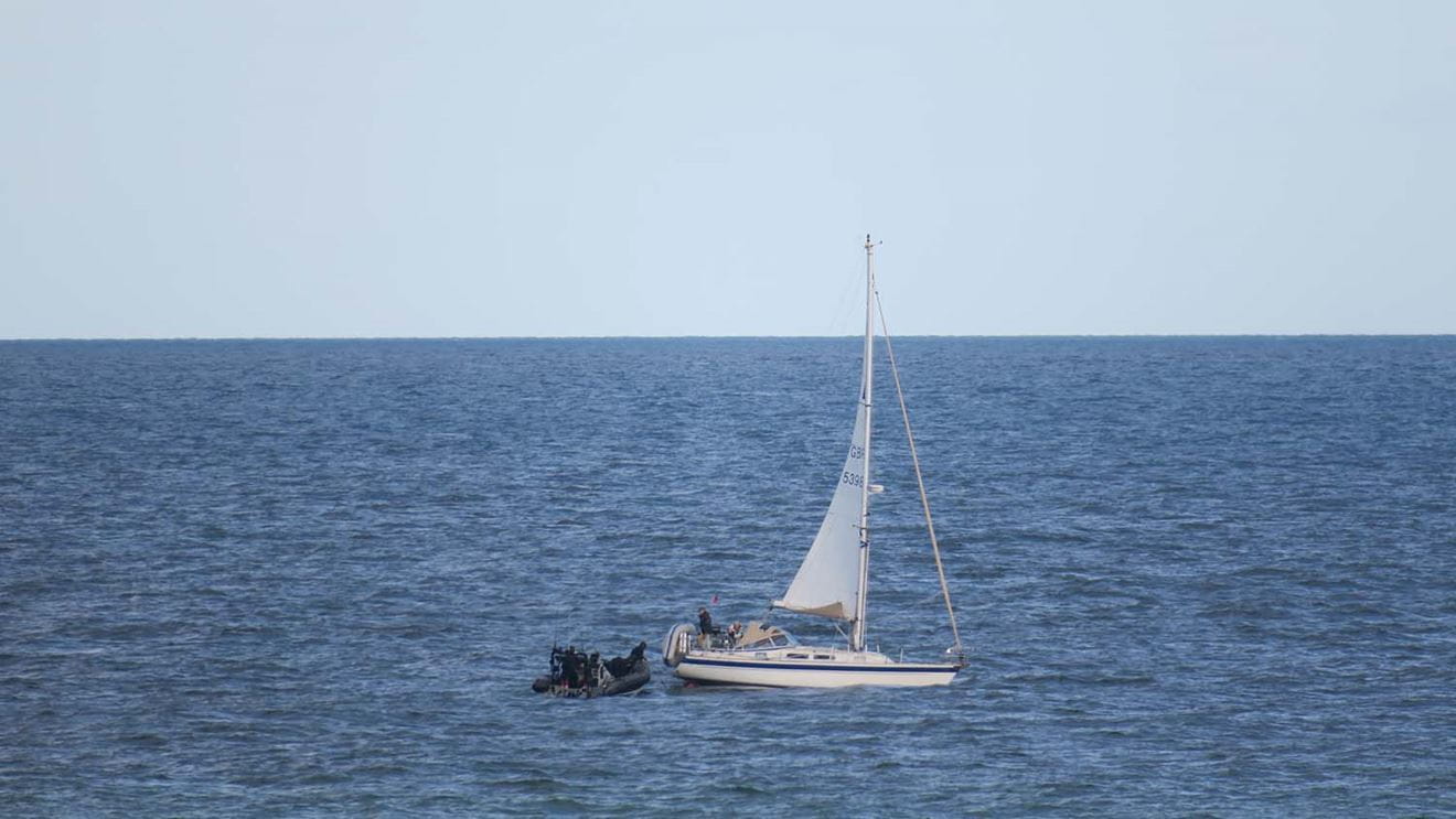 HMS Dragon comes to rescue of stricken yacht