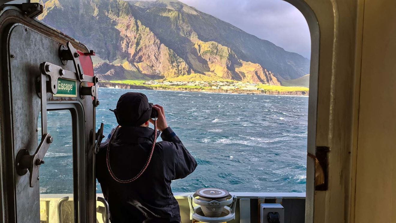 HMS Medway completes midwinter mercy dash to world’s remotest island