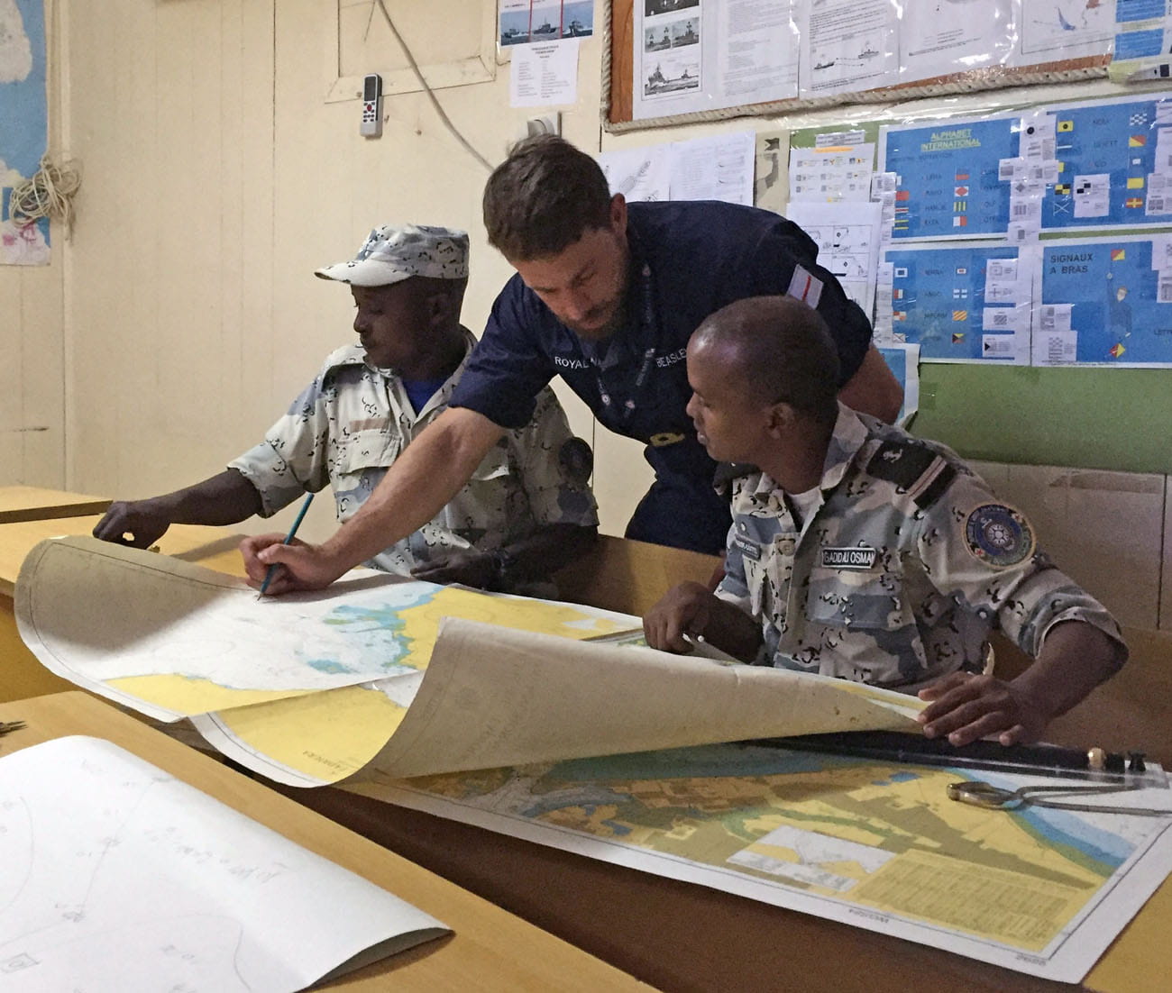 HMS Middleton shares expertise with Djibouti Navy