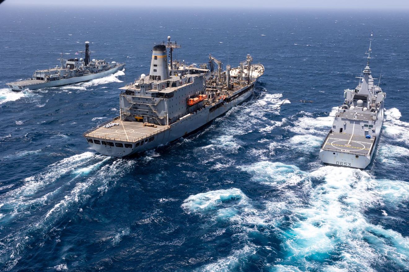 HMS Montrose takes on fuel from USNS Patuxent in a double RAS with French frigate Languedoc HMS Montrose takes on fuel from USNS Patuxent in a double RAS with French frigate Languedoc