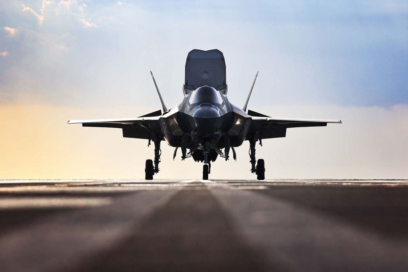 F-35s join HMS Prince of Wales for key fast-jet trials