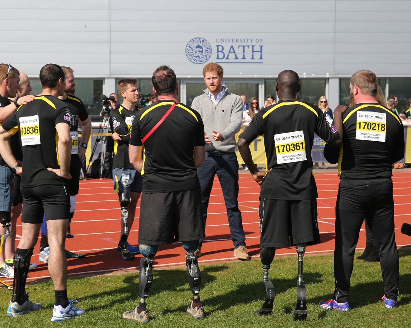 Prince Harry meets Invictus Games hopefuls at UK trials