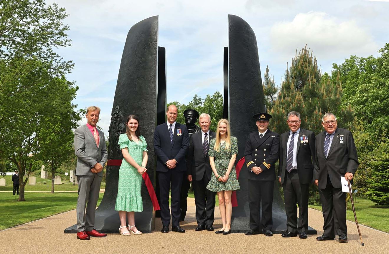 Duke of Cambridge unveils stunning new monument to Royal Navy submariners