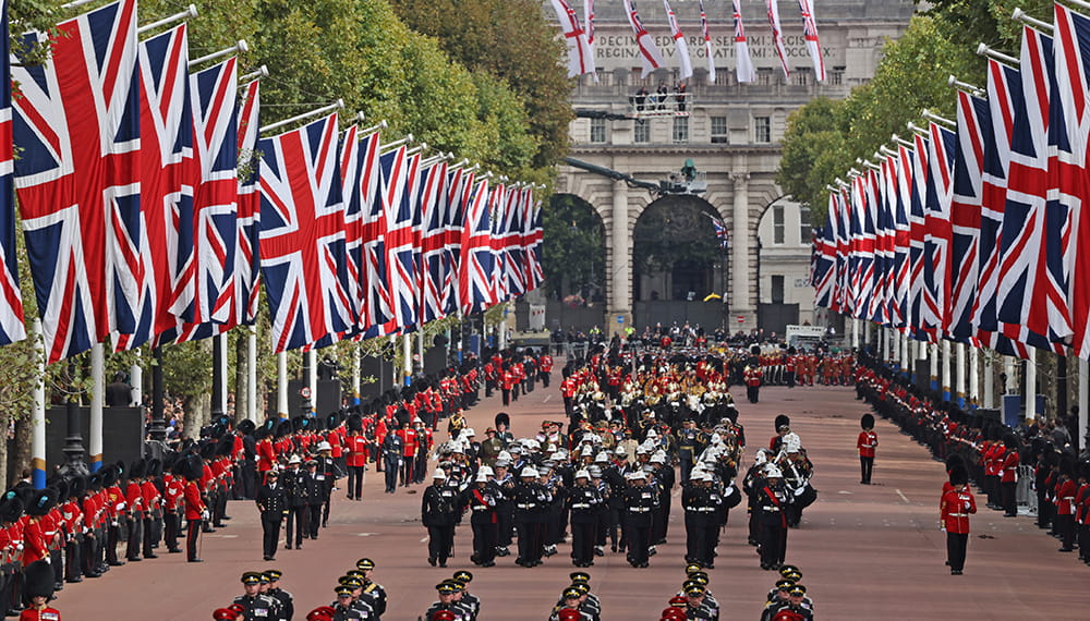 royal-navy-careers-royal-marines-band-service-02 Pictured in the Procession are members of the Royal Marine Band on the Mall.The UK Armed Forces have played a part in the procession for Her Majesty The Queen’s funeral and committal service, in London and Windsor.