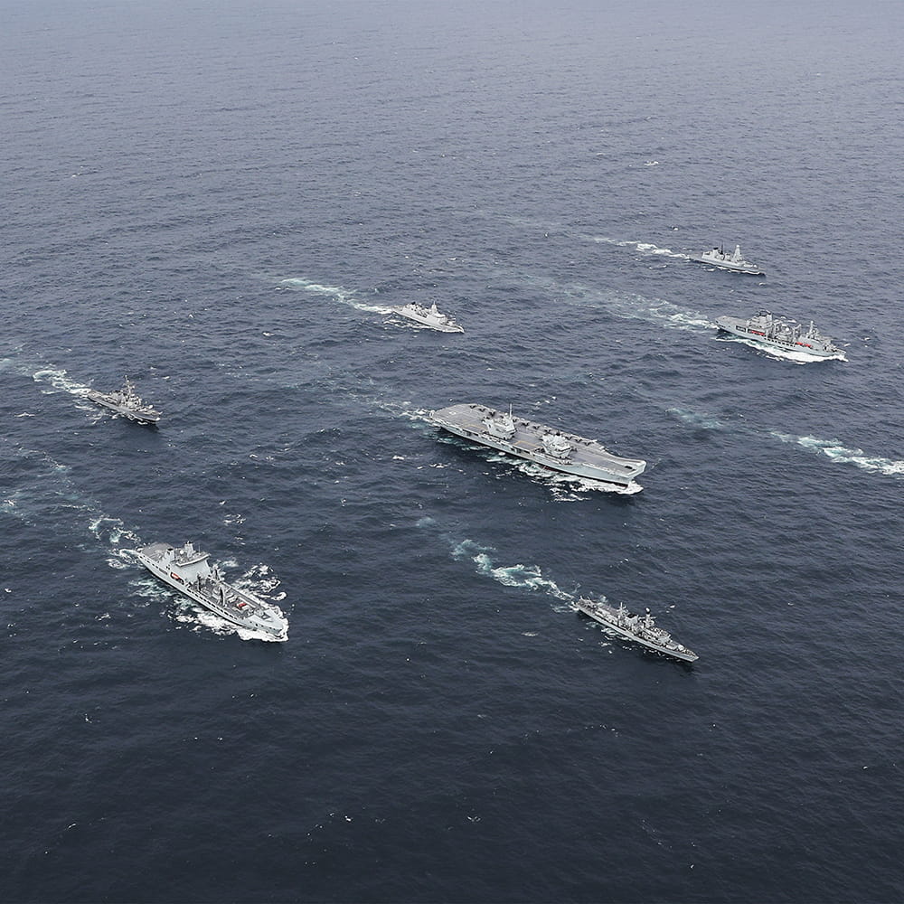 Royal-Navy-Equipment-Ships-02-global.jpg A flotilla of Royal Navy frigates and destroyers at sea