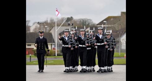 HMS Gannet decommissions