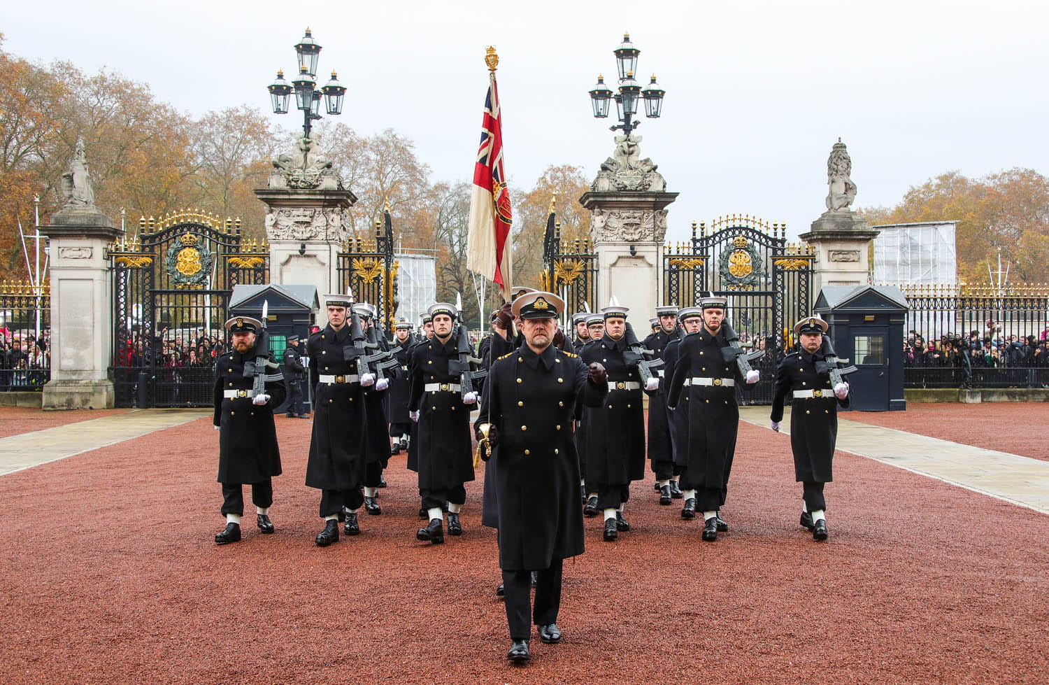 Sailors begin palace duties