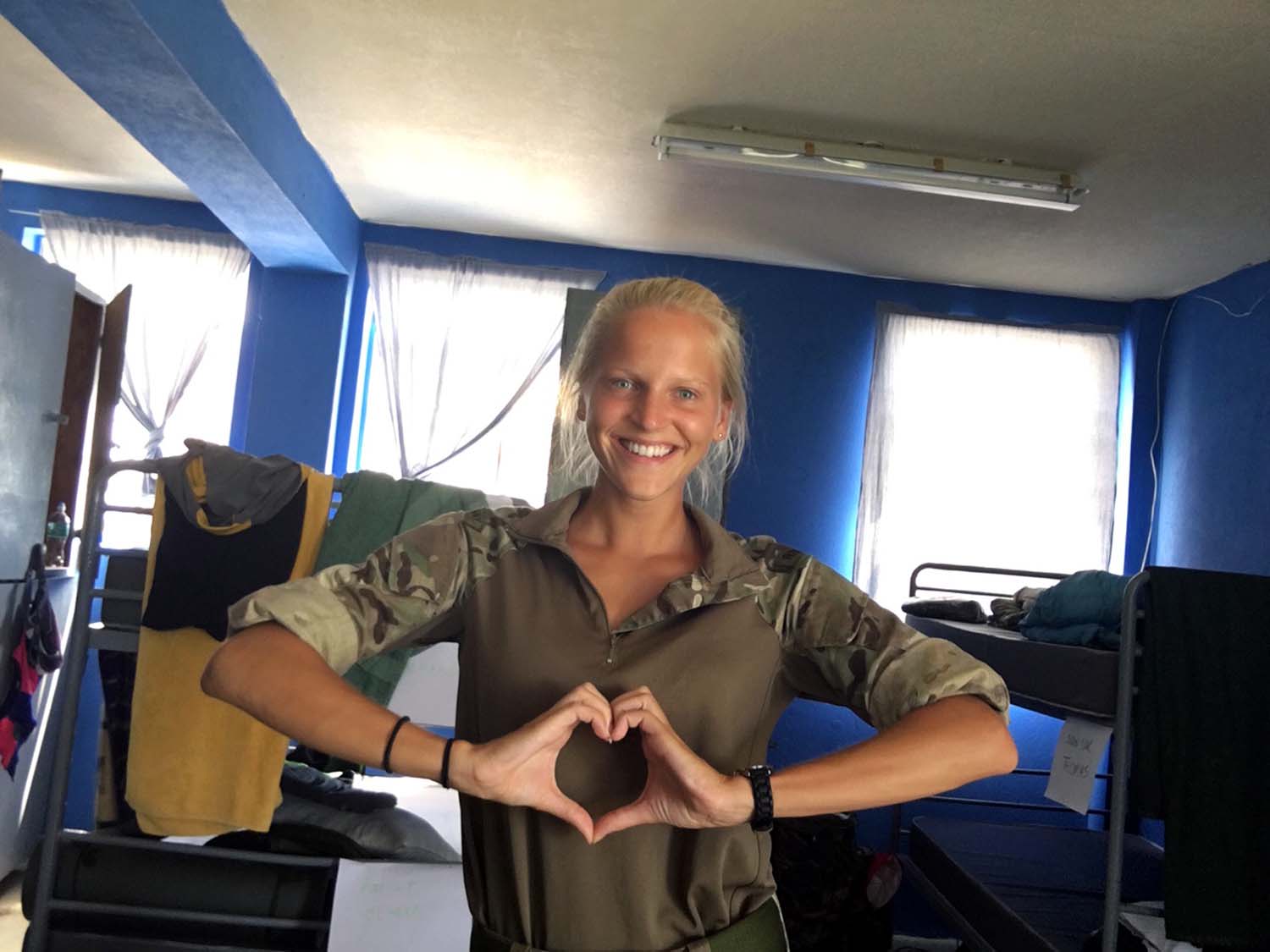 Ex-Navy medic re-joins to help colleagues fight virus