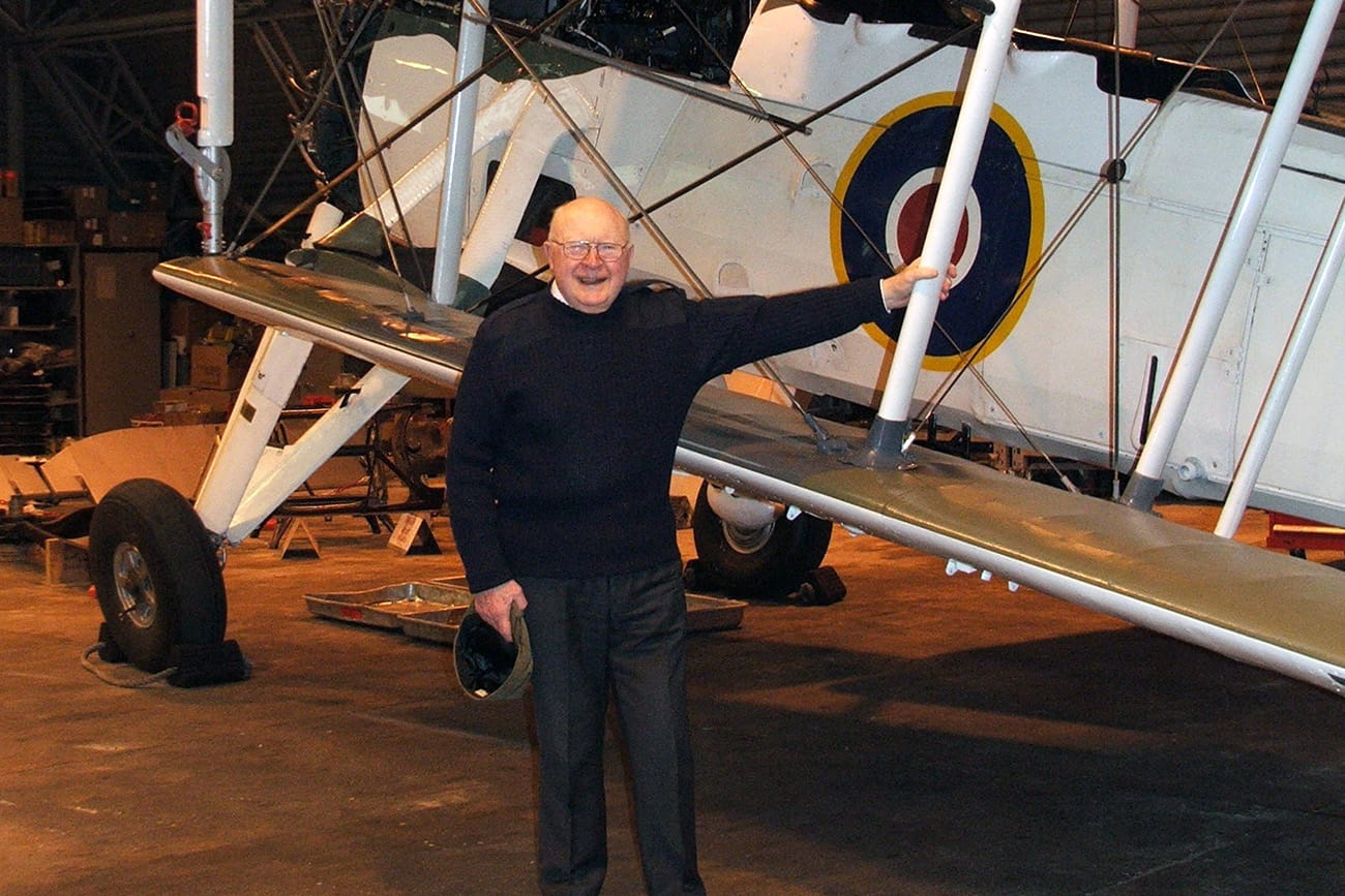 Naval pilot who crippled the Bismarck dies aged 97