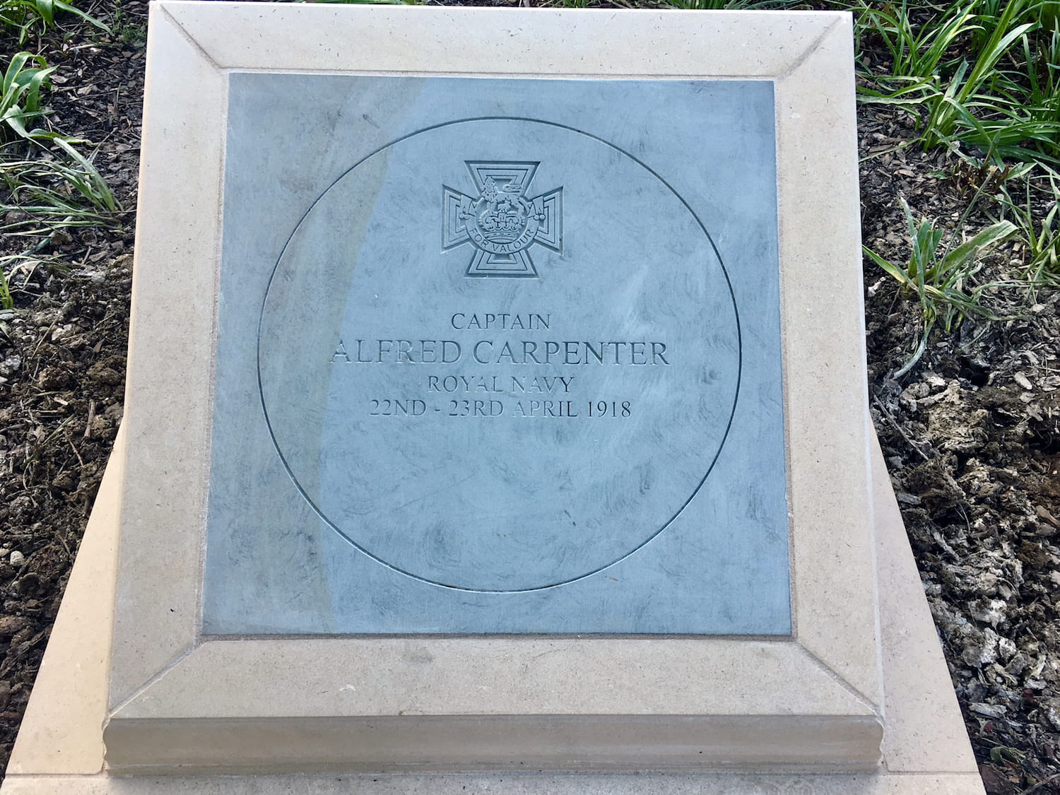 Zeebrugge heroes honoured with ceremonial paving stones in the capital