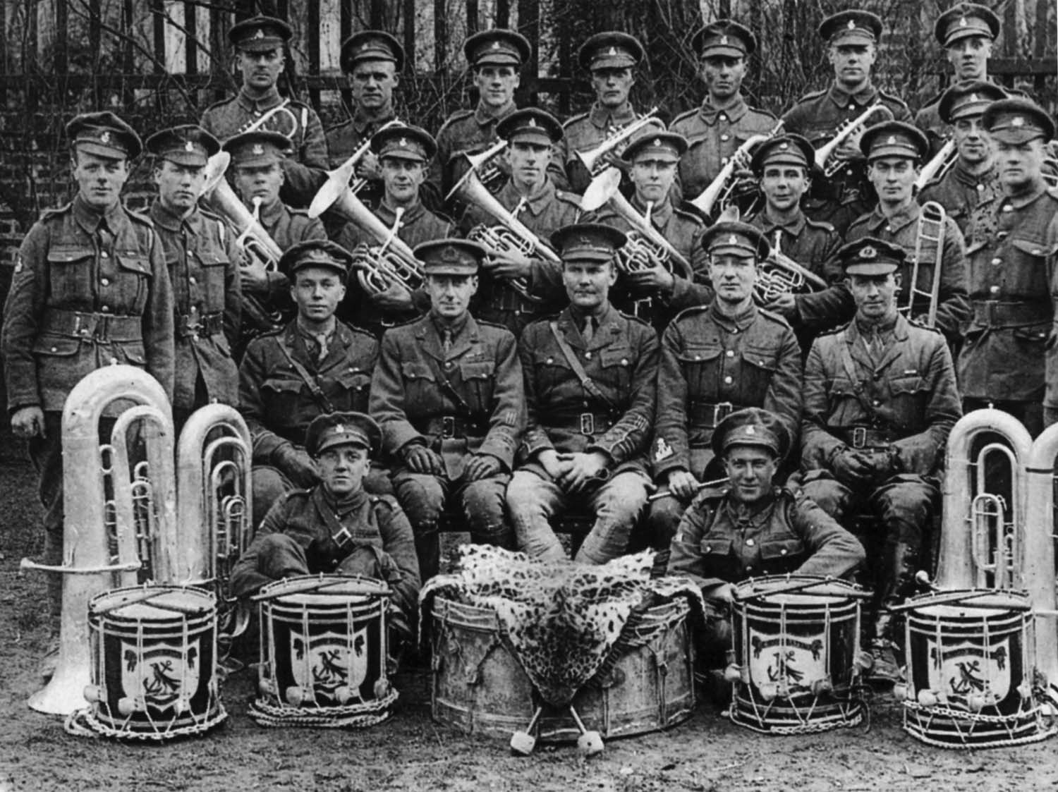 WW1 graves rededicated after bodies of sailor-soldiers finally identified