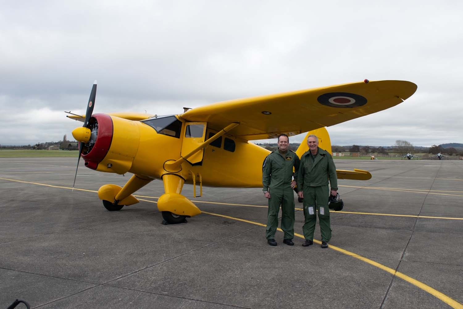 Royal Naval Reserve Pilot’s Swan Song Flight with Rear Admiral