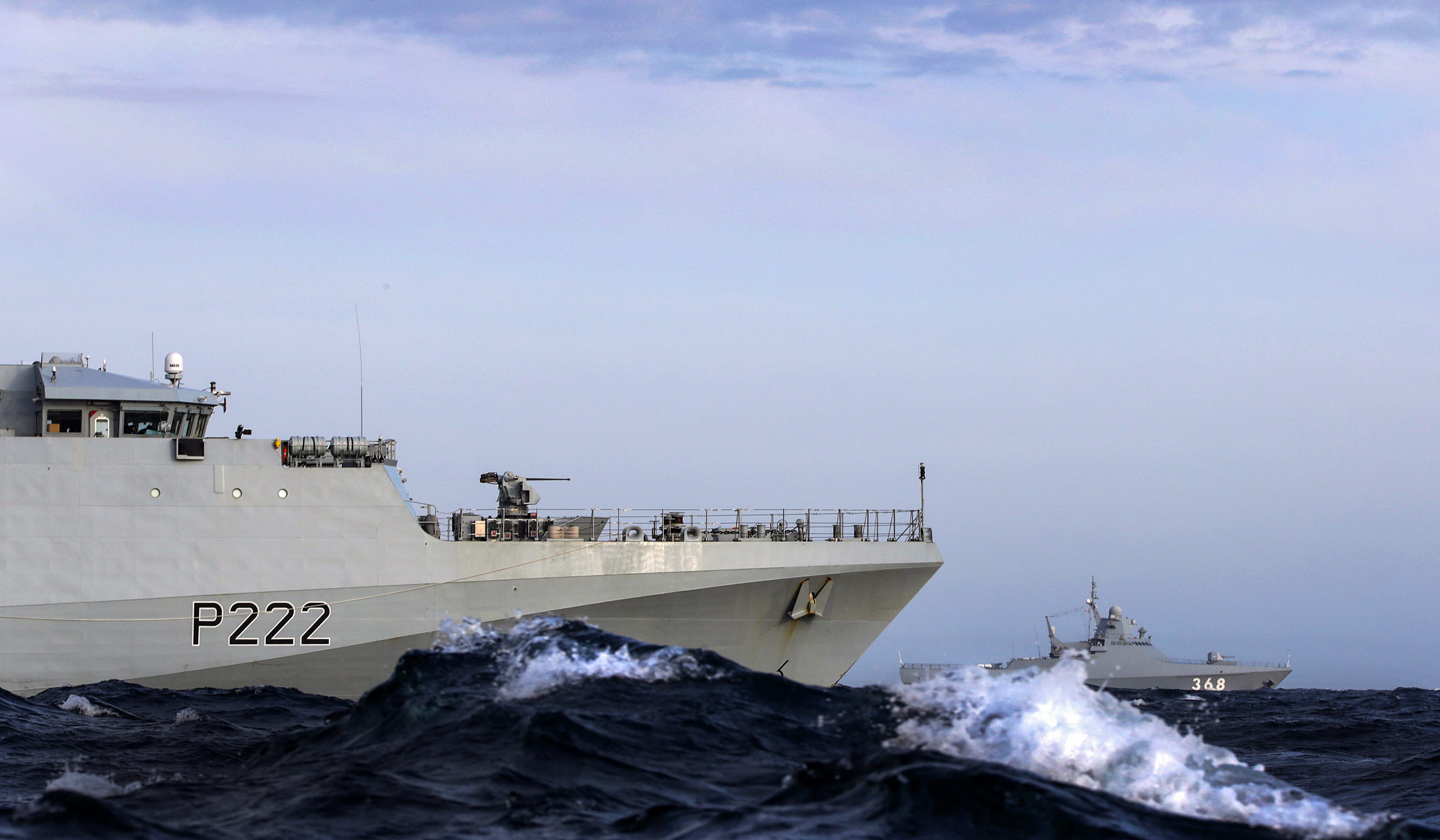 HMS Forth monitors a Russian vessel through English Channel. Picture: LPhot Rory Arnold