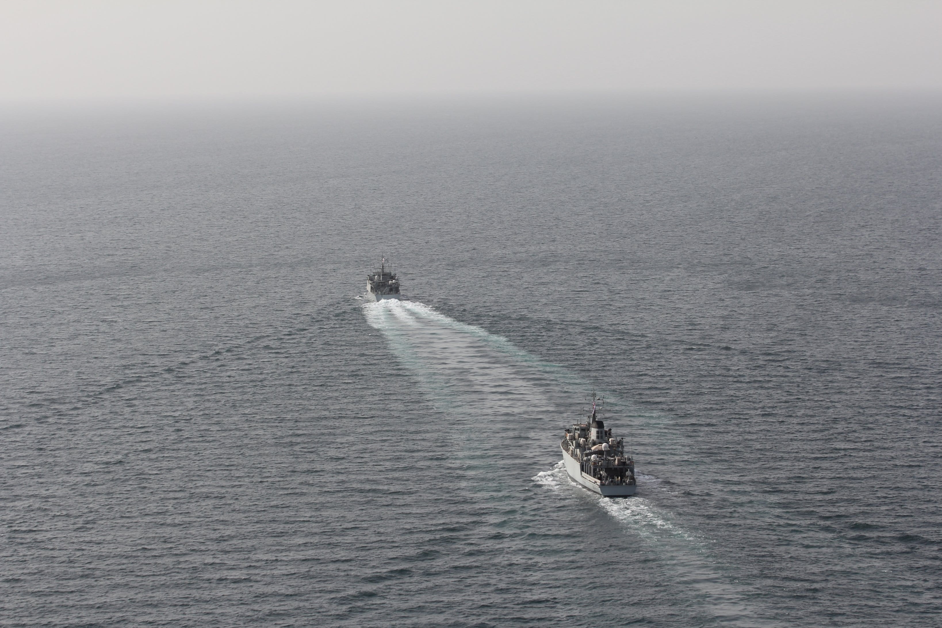 Minehunters HMS Ledbury and Blyth in the Gulf