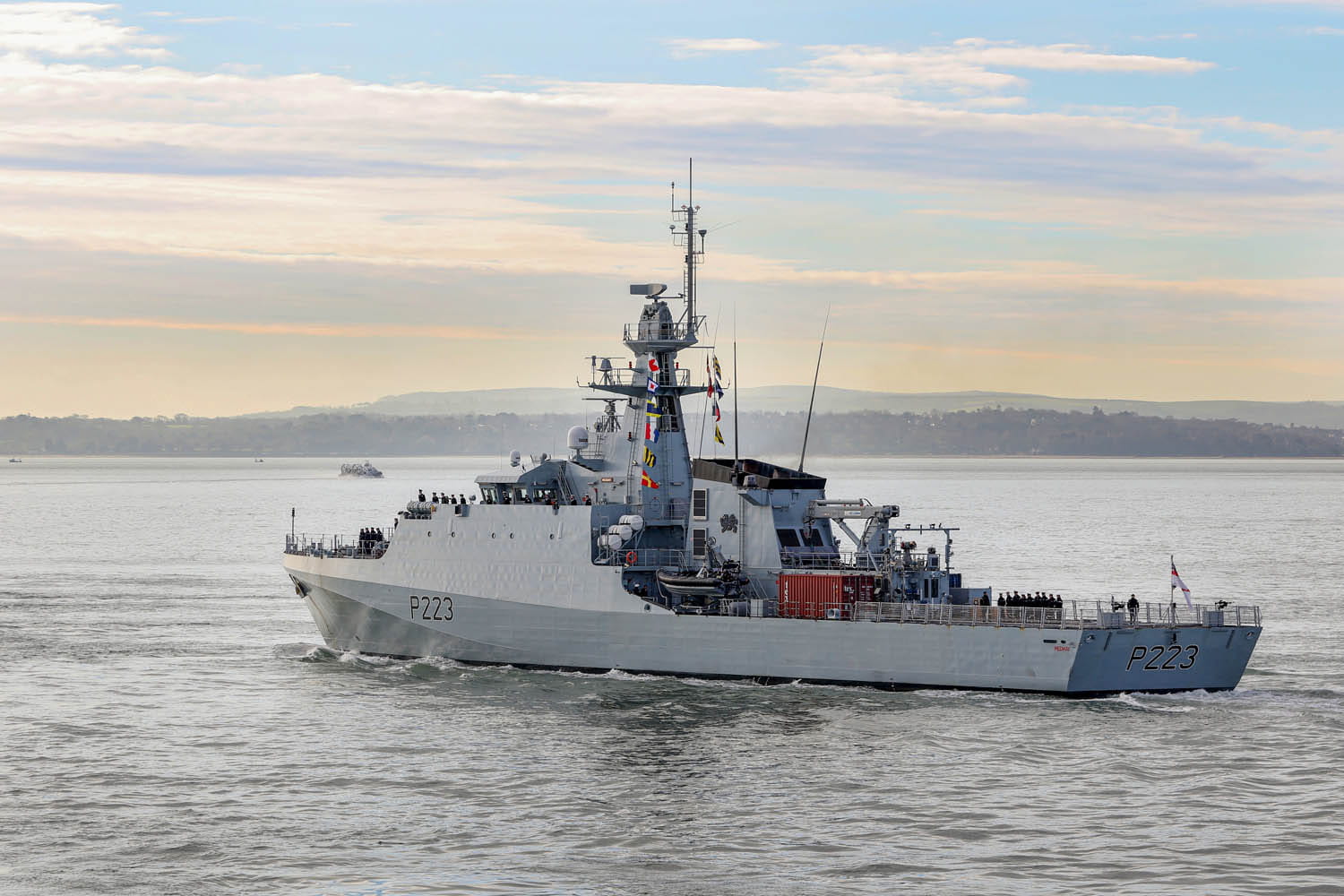 HMS Medway sets sail for the Caribbean