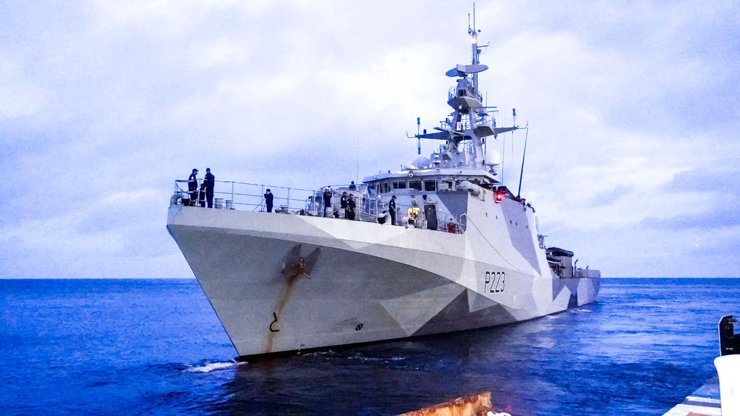 HMS Medway arrives in Turks and Caicos