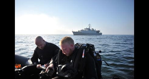 HMS Pembroke tackles Baltic mines during NATO Exercise