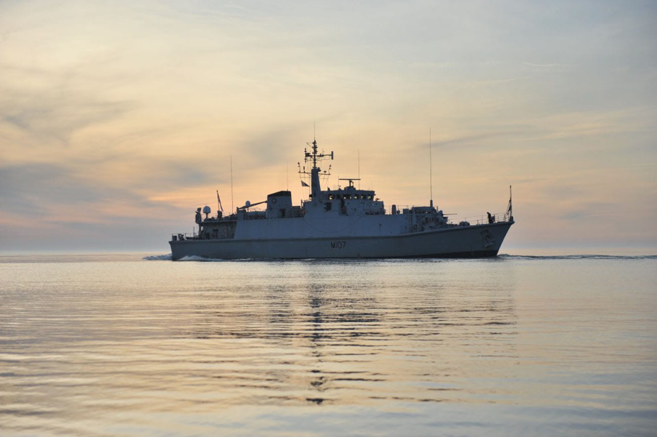 HMS Pembroke tackles Baltic mines during NATO Exercise