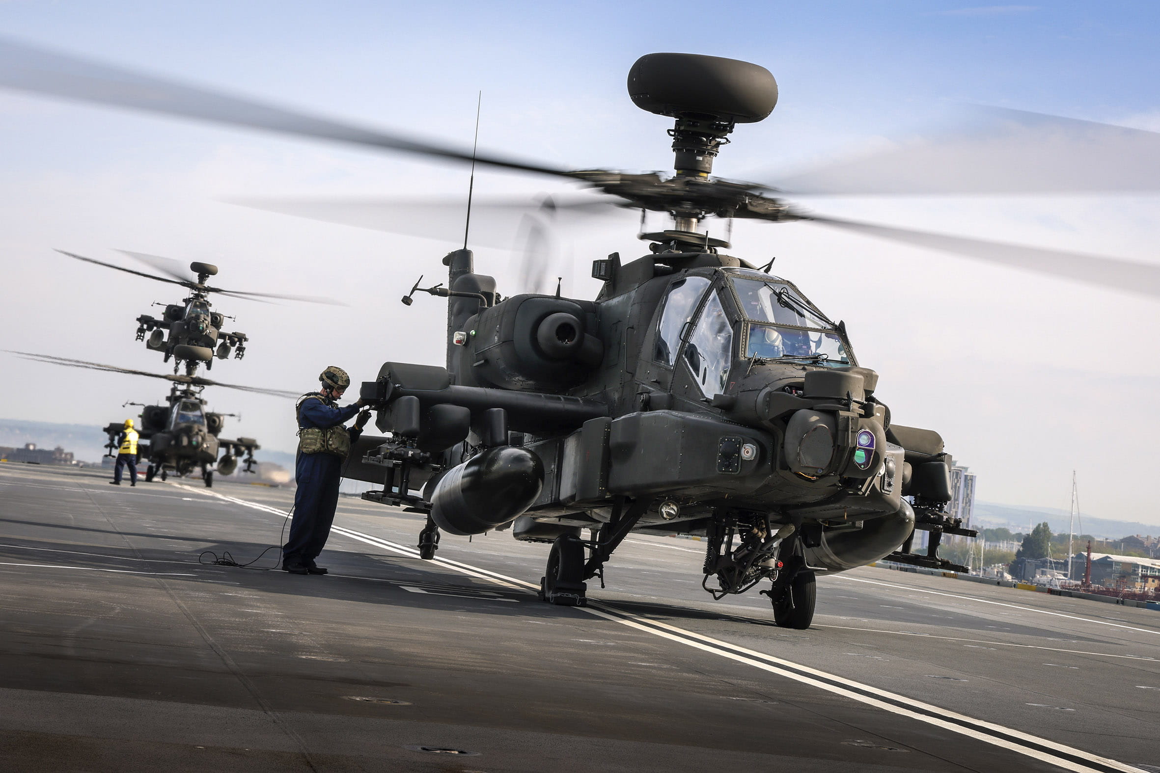 The three Apache gunships arrive on HMS Prince of Wales The three Apache gunships arrive on HMS Prince of Wales