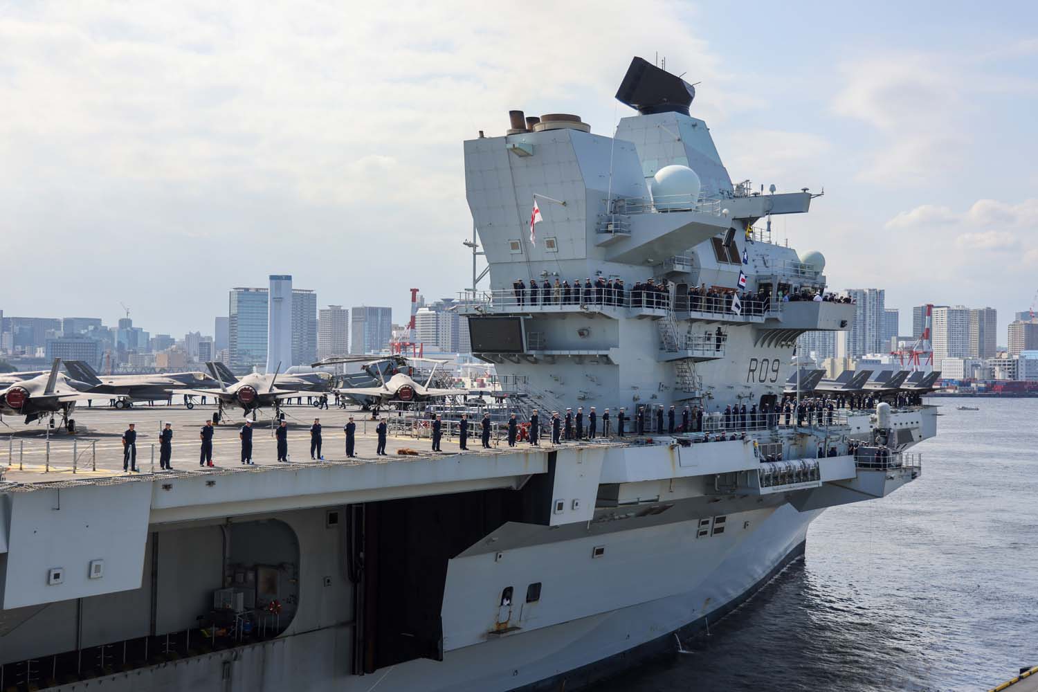 HMS Prince of Wales arrives in Tokyo