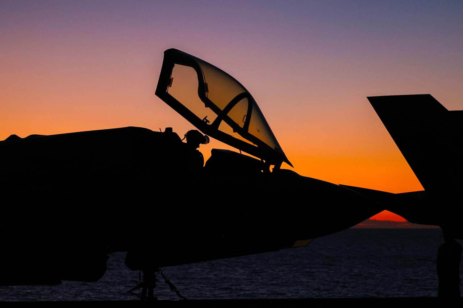 F-35 jet on HMS Prince of Wales