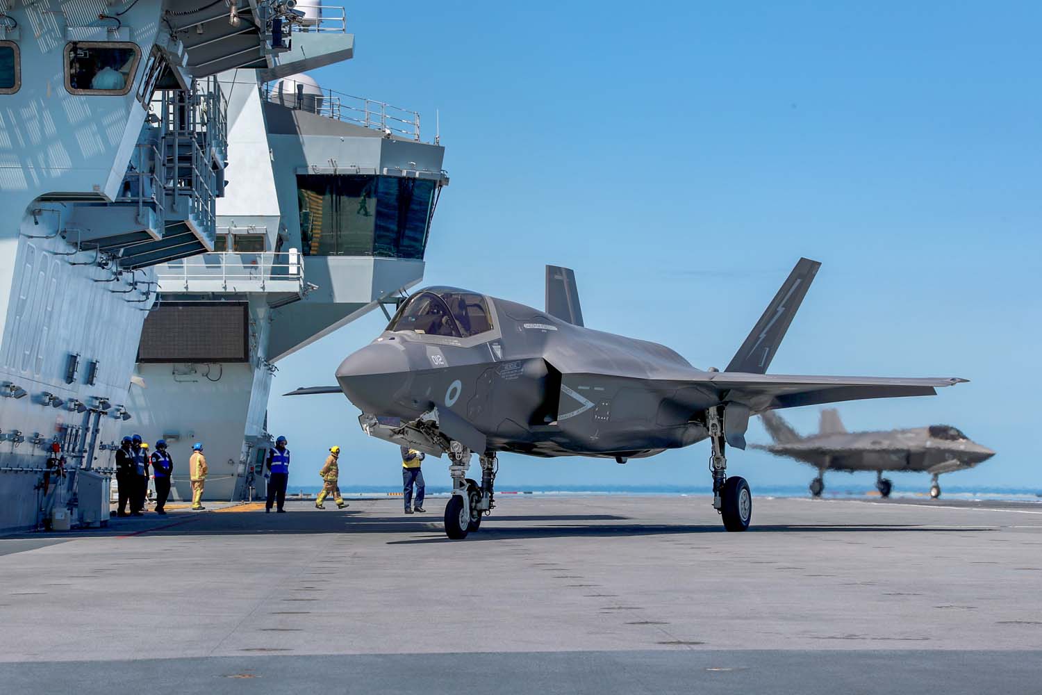 UK’s operational F-35 jets mark first landing on HMS Queen Elizabeth