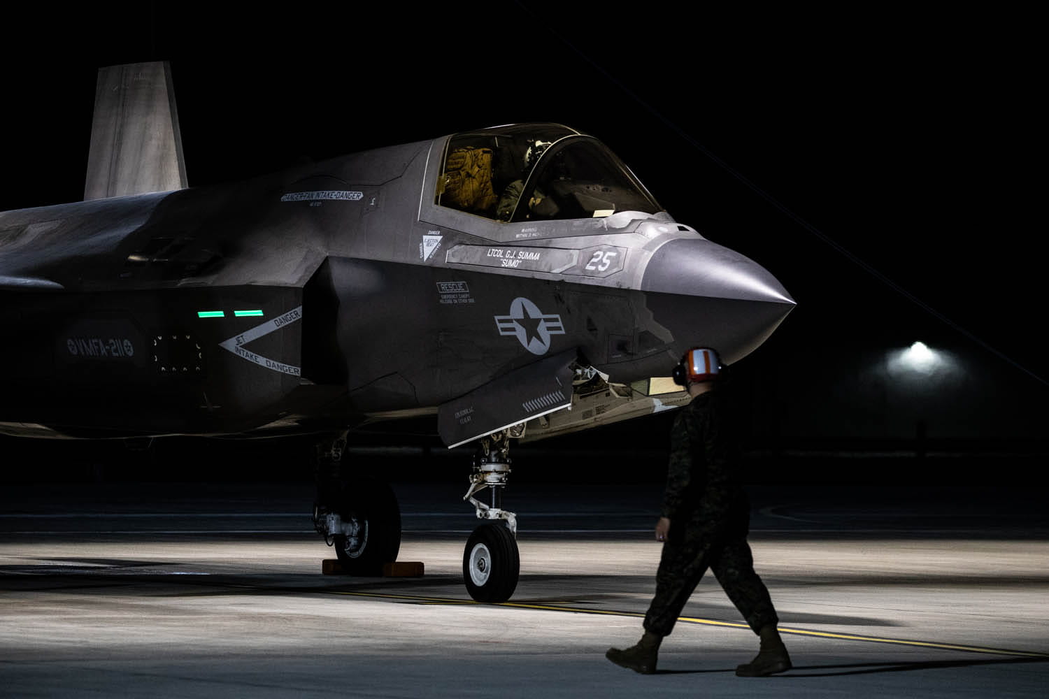 US F-35Bs arrive for work-up with HMS Queen Elizabeth