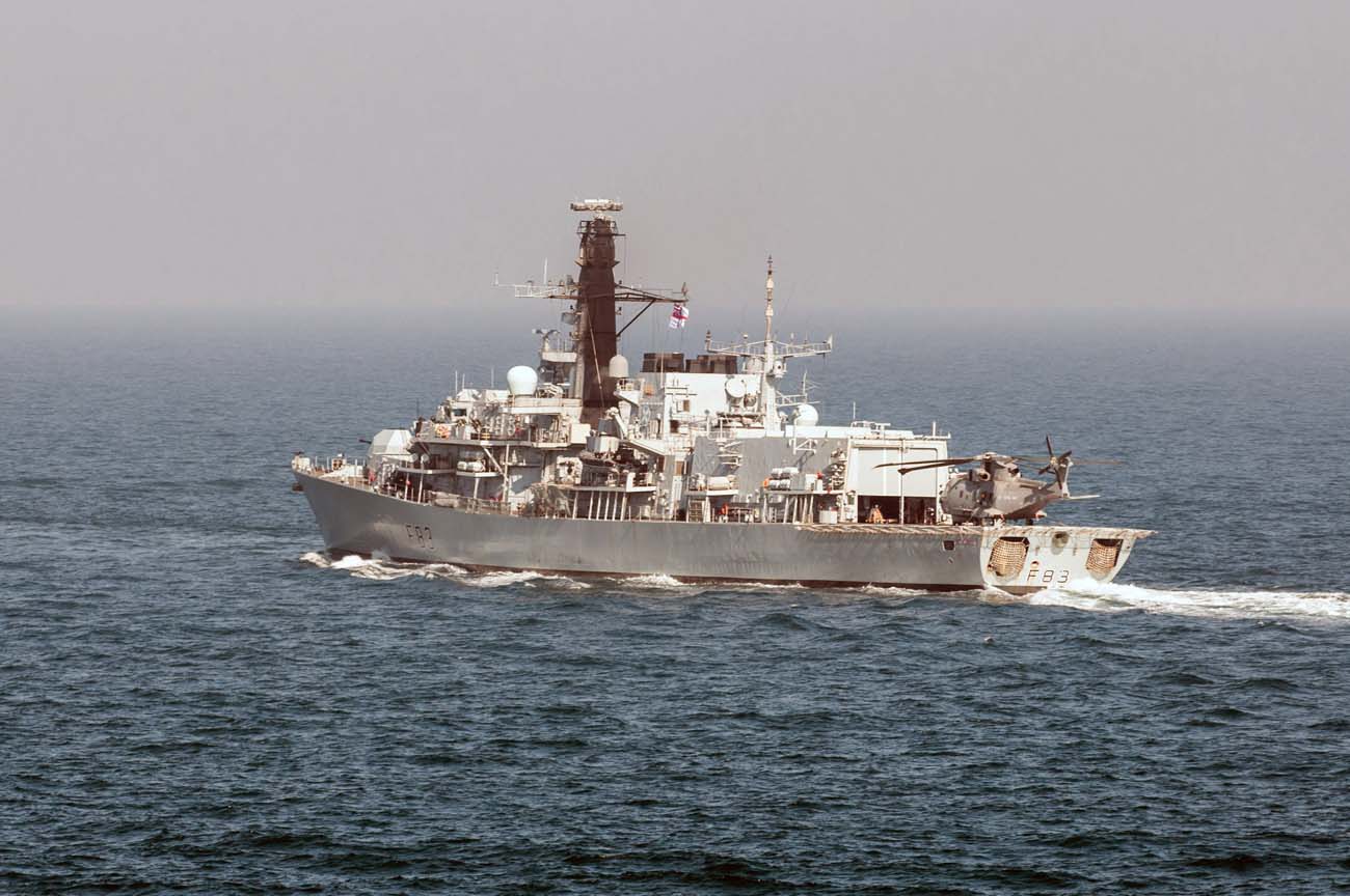 HMS St Albans finds liberté, fraternité, intéroperabilité with French carrier group