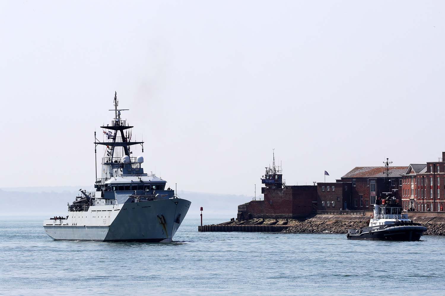 HMS Tyne helps Guernsey mark Liberation Day 75 years on