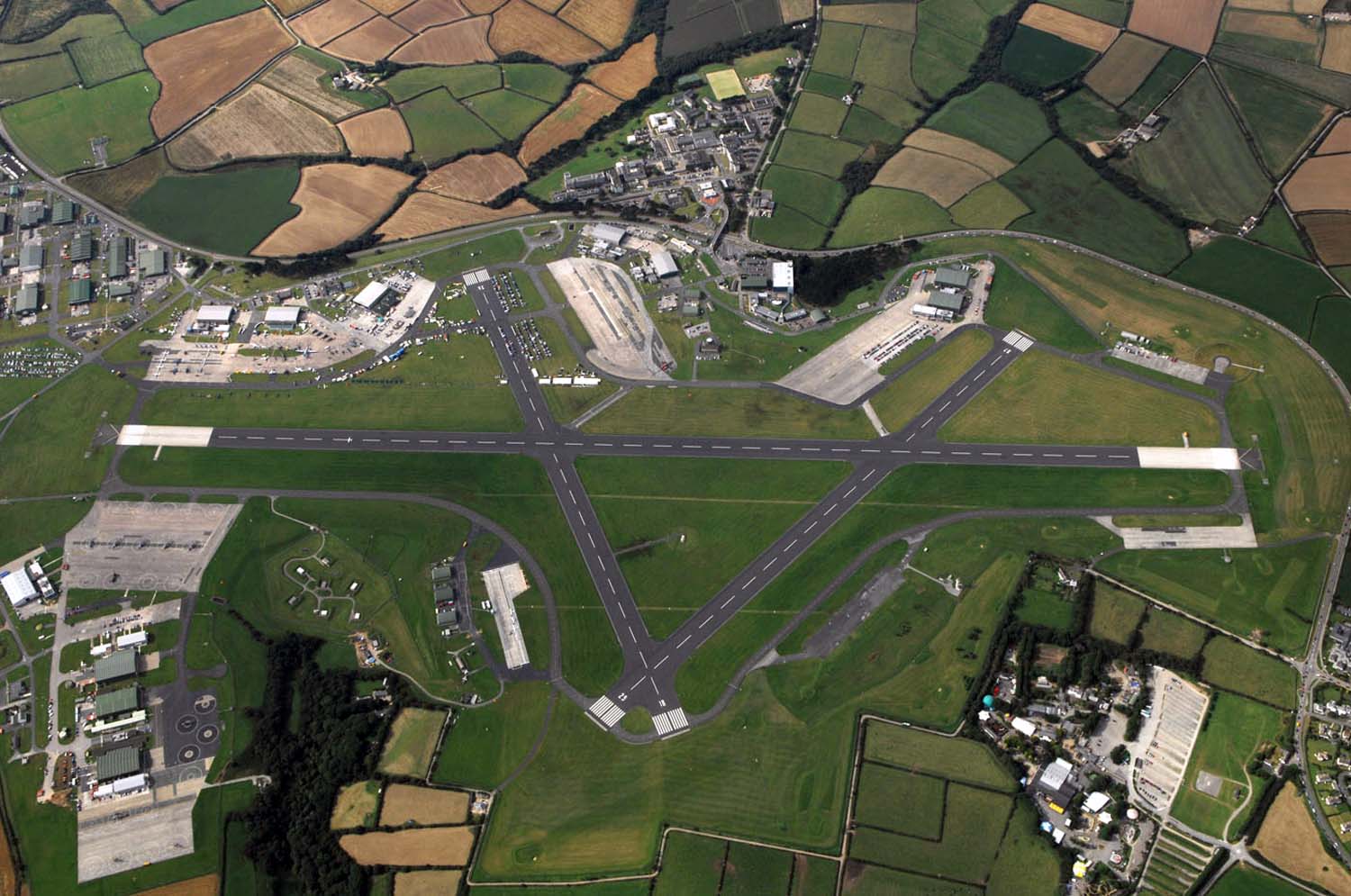 Diggers begin mammoth task of replacing Culdrose’s nine-mile outer fence