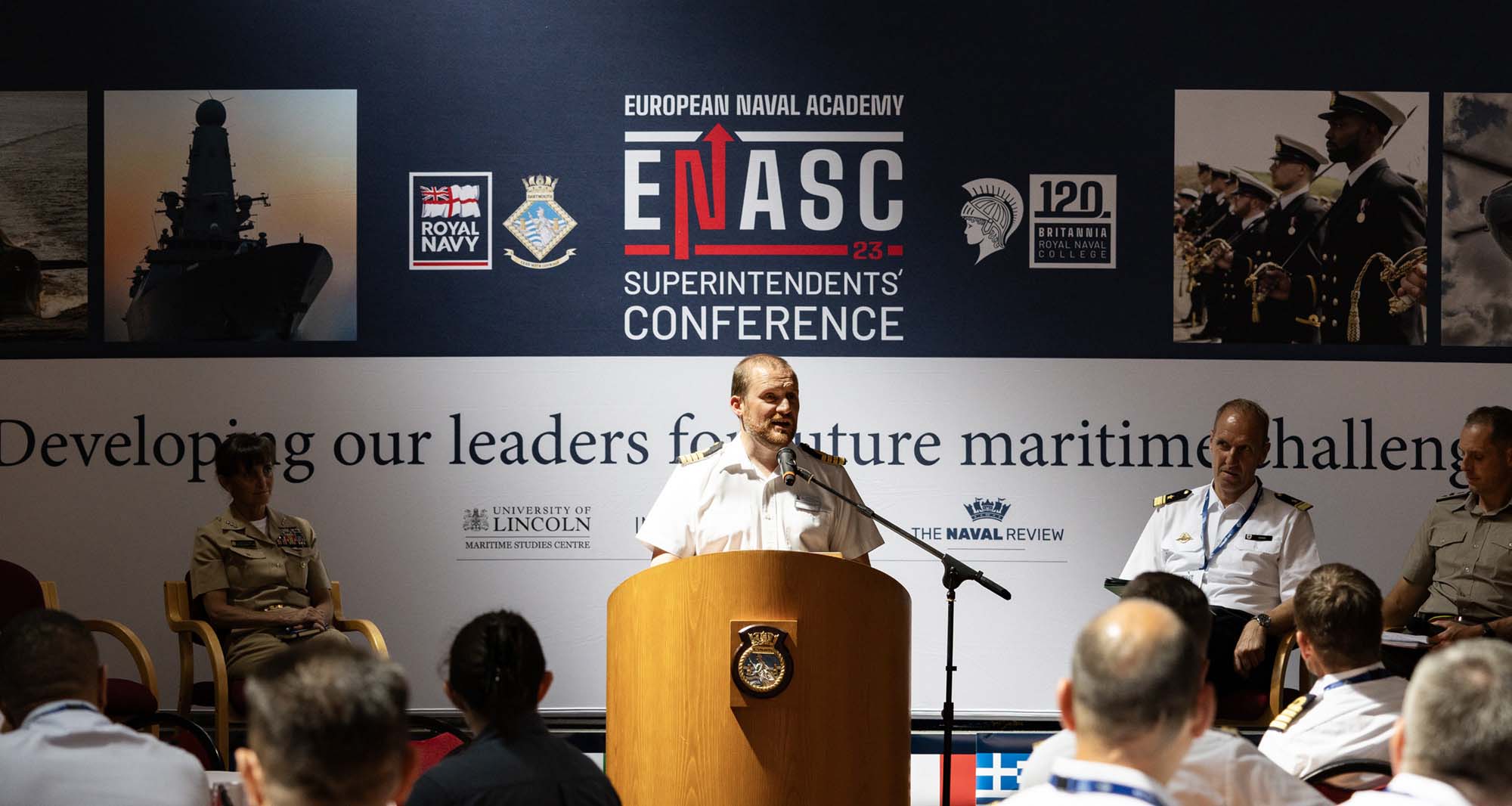 aptain Andy Bray Captain BRNC welcomes delegates to the spiritual home of the RN Officer Corps